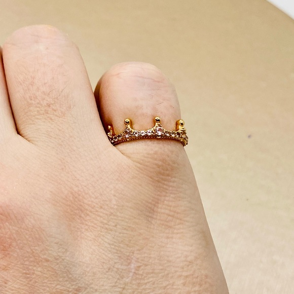 EUC Pandora Pink Sparkling Crown Ring - Picture 5 of 15